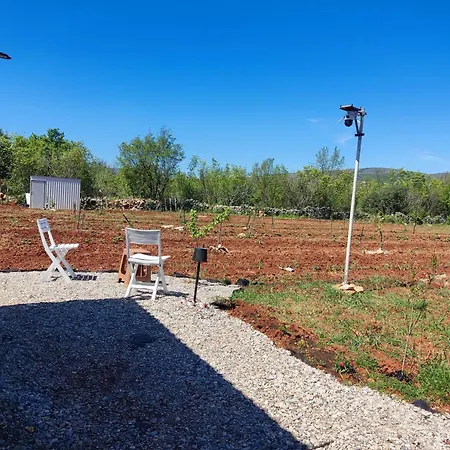 Bijela Golubica Glamping Hercegovina בית נופש
